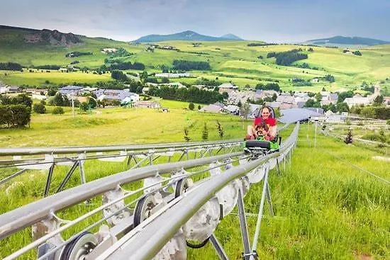 L'abri Massif Du Mézenc * Saint-Front (Haute-Loire)
